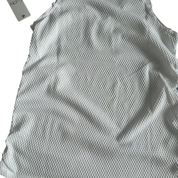 LUCKY IN LOVE White V Neck Mesh Tank Size M NEW with tags - Picture 6 of 6